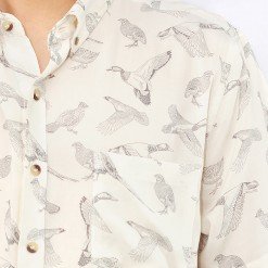 Mr.208 เสื้อเชิ้ตผู้ชายแขนสั้น ลายนกวินเทจสีขาว ผ้า