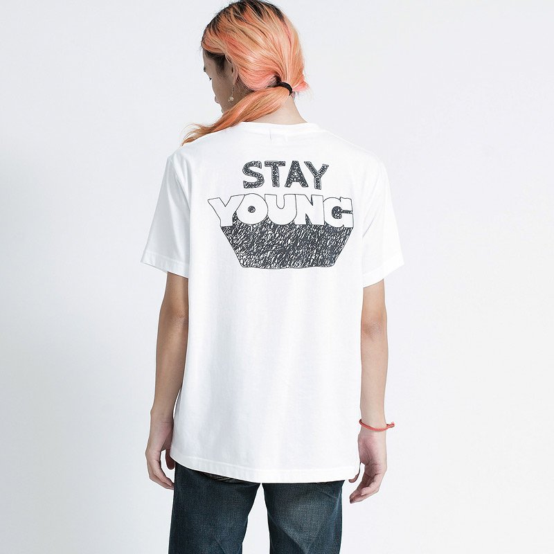 Ts.005 เสื้อยืดผู้ชายแขนสั้น ลาย Stay Young