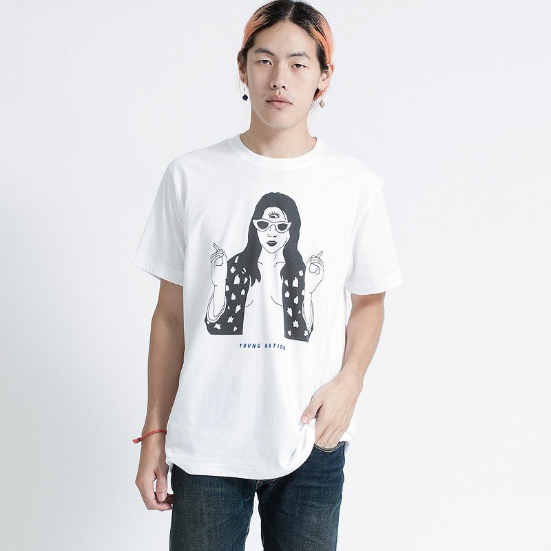 Ts.006 เสื้อยืดผู้ชายแขนสั้น ลาย Young Nation