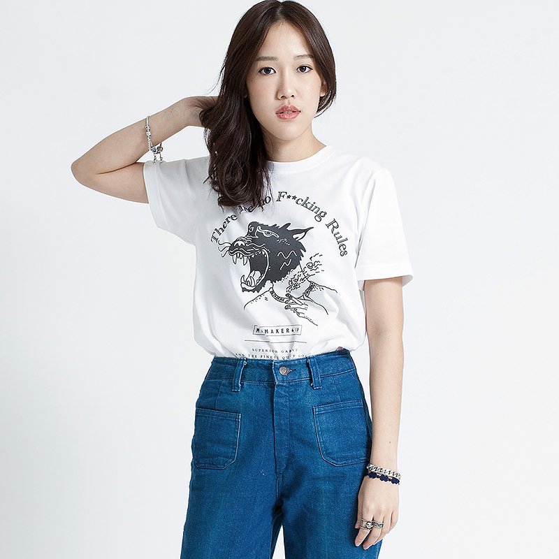 Ts.002 เสื้อยืดผู้หญิงแขนสั้น ลาย Hyenas no Rules
