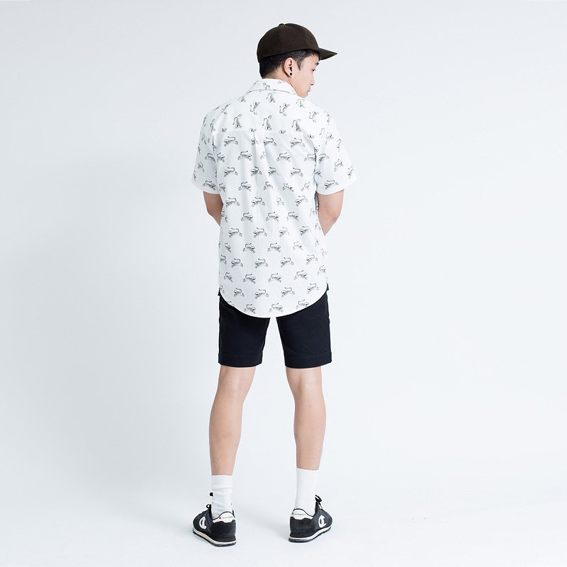 Mr.584 เสื้อเชิ้ตผู้ชายแขนสั้น ลาย Tiny Tiger สีครีม - Image 5