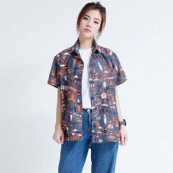 Mr.523 เสื้อเชิ้ตผู้หญิงแขนสั้น ลาย Surf Boy สีเทา