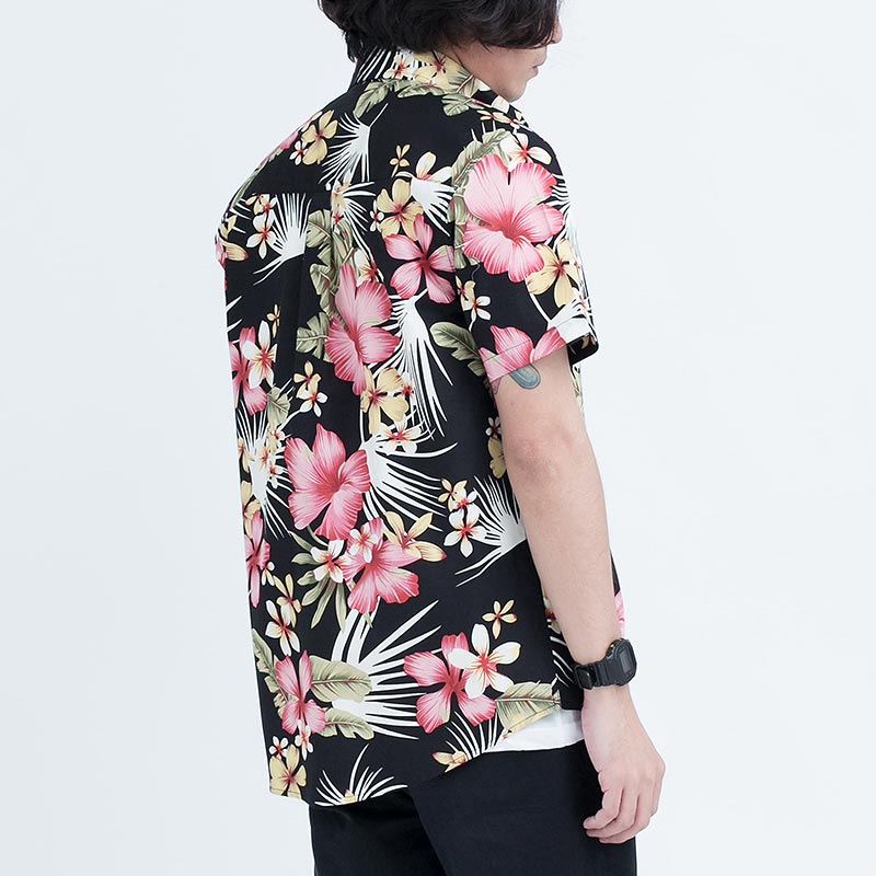 Mr.177 เสื้อเชิ้ตผู้ชายแขนสั้น ลายดอกญี่ปุ่นสีดำ - Image 5