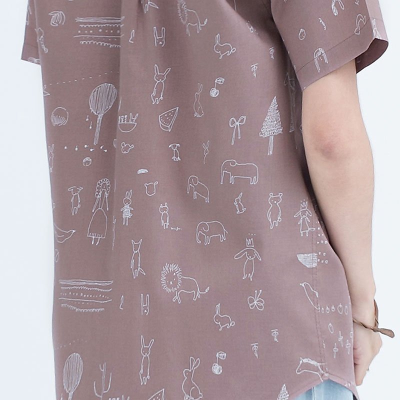 Mr.612 เสื้อเชิ้ตผู้หญิงแขนสั้น ลาย Doodle Club สีน้ำตาล - Image 3