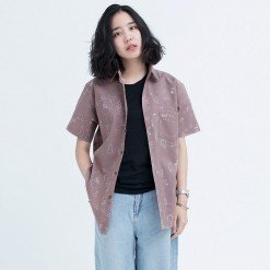 Mr.612 เสื้อเชิ้ตผู้หญิงแขนสั้น ลาย Doodle Club สีน้ำตาล
