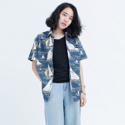 Mr.596 เสื้อเชิ้ตผู้หญิงแขนสั้น ลาย Windsurf สีเขียวเข้มเวอร์ริเดียน
