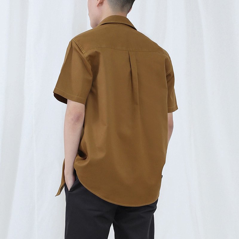 Mr.626 เสื้อเชิ้ตผู้ชายแขนสั้น พื้นเรียบสี Khaki น้ำตาลเหลือง - Image 2