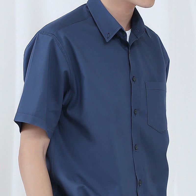 Mr.628 เสื้อเชิ้ตผู้ชายแขนสั้น พื้นเรียบสี Washed Navy น้ำเงินเข้ม - Image 3