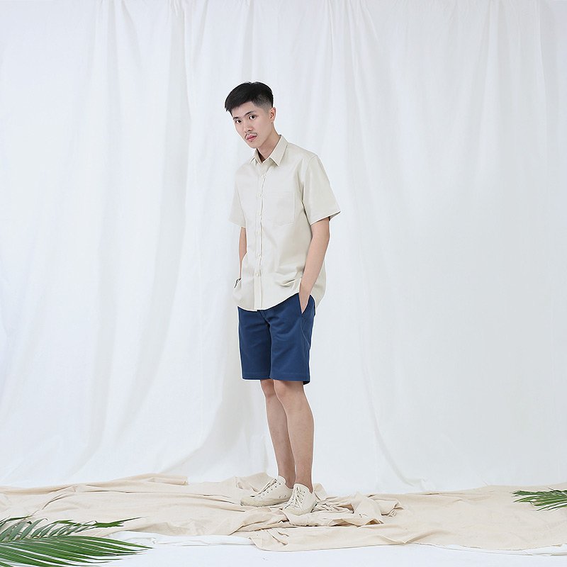 Mr.631 เสื้อเชิ้ตผู้ชายแขนสั้น พื้นเรียบสี Taupe ครีม - Image 4