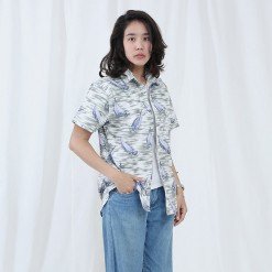 Mr.665 เสื้อเชิ้ตผู้หญิงแขนสั้น ลาย Sailing Storm สีเทา