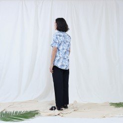 Mr.666 เสื้อเชิ้ตผู้ชายแขนสั้น ลาย Sailing Storm สีฟ้า - Image 5