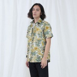 Mr.661 เสื้อเชิ้ตผู้ชายแขนสั้น ลายดอก Yellow Tropical Leaf สีเหลือง