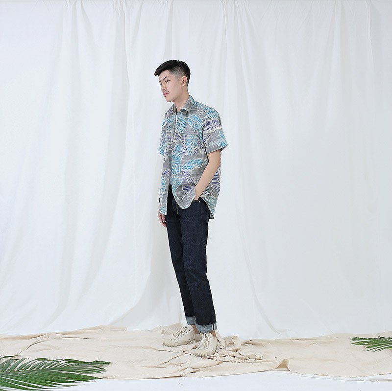 Mr.670 เสื้อเชิ้ตผู้ชายแขนสั้น ลายฮาวาย Banana Leaf พื้นสีเทา - Image 4