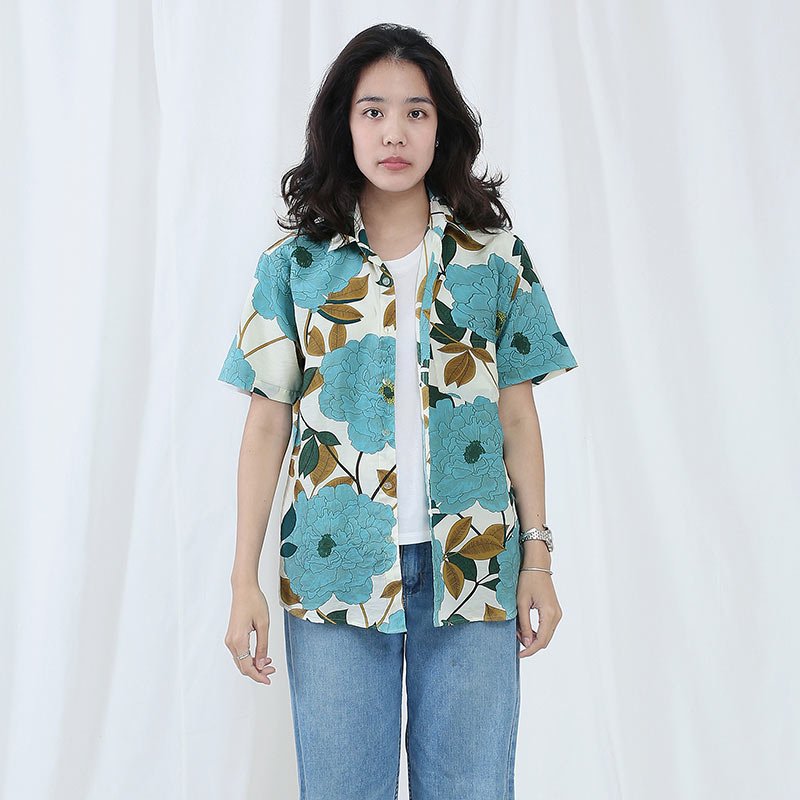 Mr.659 เสื้อเชิ้ตผู้หญิงแขนสั้น ลายดอก Vintage Floral สีเขียว