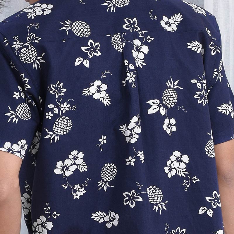 Mr.686 เสื้อเชิ้ตผู้ชายแขนสั้น ลายฮาวาย Pineapple Toss สีน้ำเงินเข้ม - Image 3
