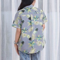 Alternative view of Mr.694 เสื้อเชิ้ตผู้หญิงแขนสั้น ลายทางฮาวาย Blue Pineapple สีขาวน้ำเงิน