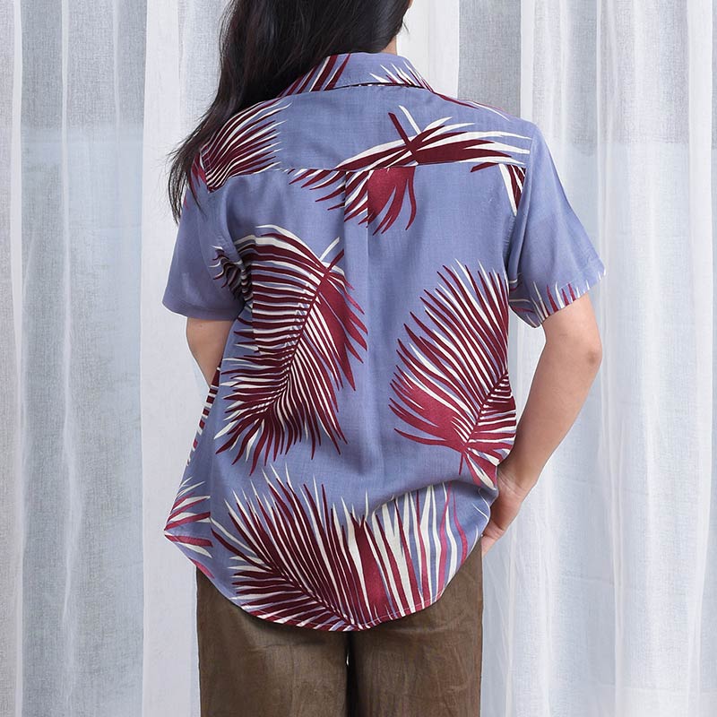 Mr.696 เสื้อเชิ้ตผู้หญิงแขนสั้น ลายฮาวาย Red Leaves สีแดงพื้นสีม่วง - Image 2