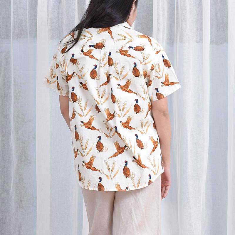 Mr.691 เสื้อเชิ้ตผู้หญิงแขนสั้น ลายวินเทจ Mandarin Duck สีน้ำตาลพื้นสีขาวครีม - Image 2