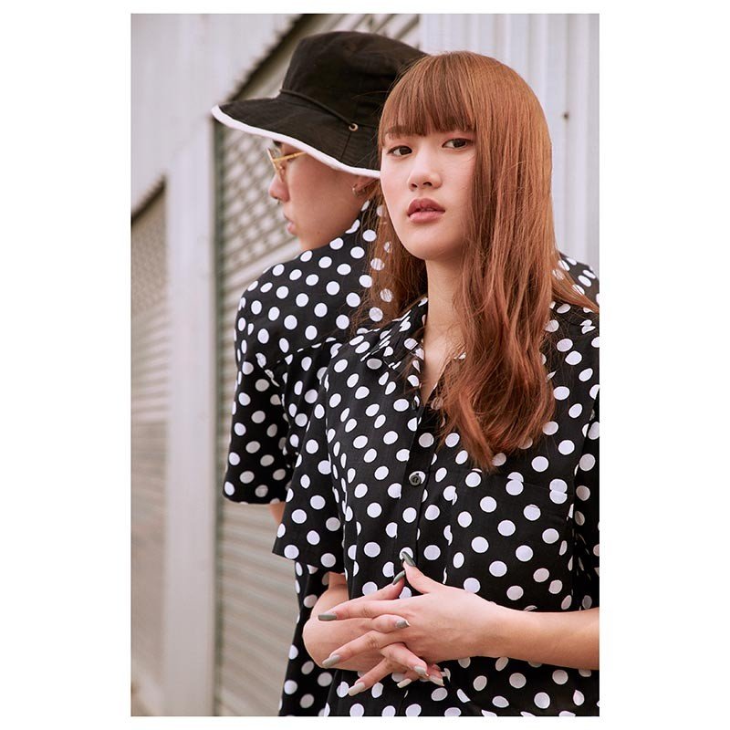 Mr.759 เสื้อเชิ้ตผู้หญิงแขนสั้น ลายจุด Polka Dot สีดำ - Image 9