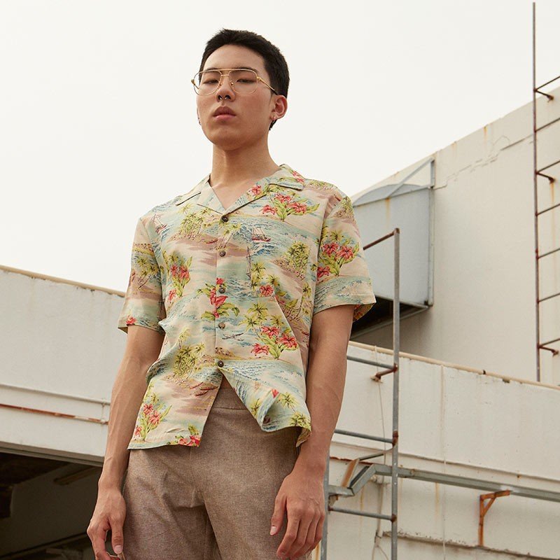 Mr.775 เสื้อเชิ้ตทรงฮาวายผู้ชาย Hawaii Island สีน้ำตาล - Image 2