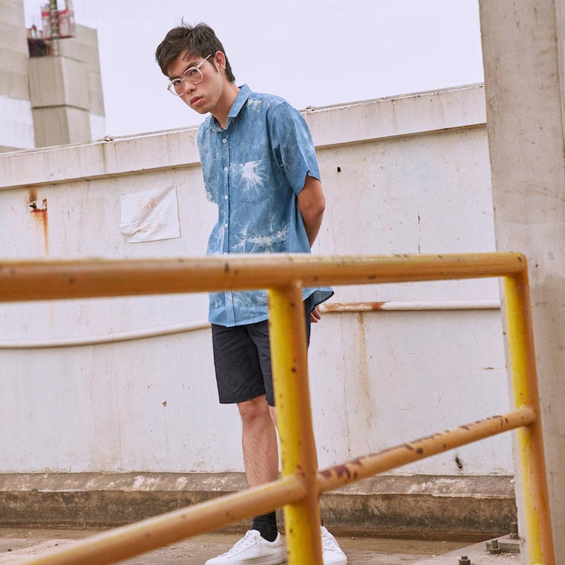 Mr.513 เสื้อเชิ้ตผู้ชายแขนสั้น ผ้ามัดย้อมสีฟ้า - Image 5