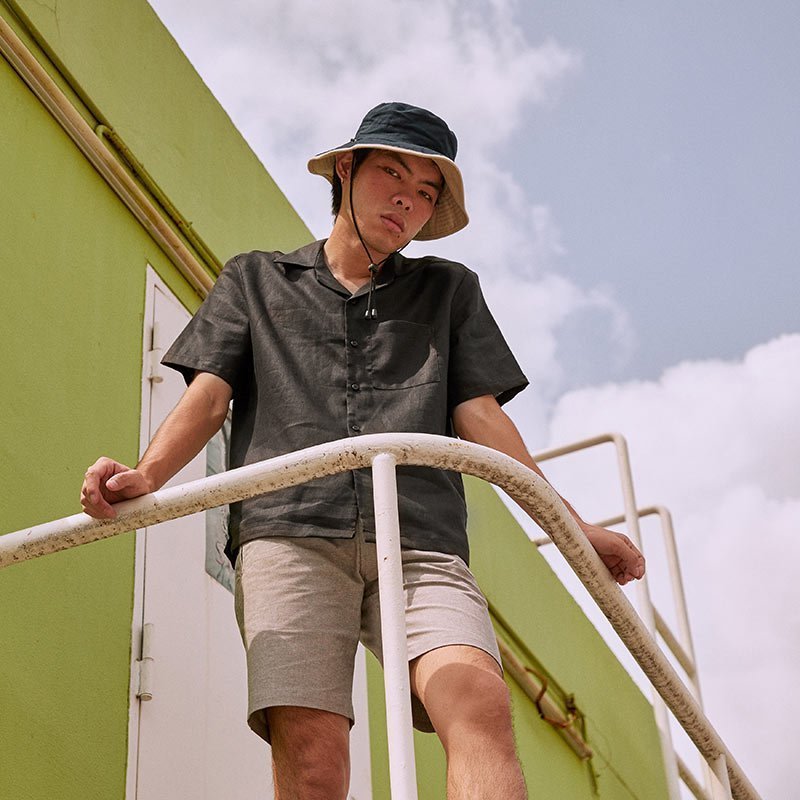 Mr.779 เสื้อเชิ้ตทรงฮาวายผู้ชาย Linen Hawaii Shirt สีดำ - Image 2