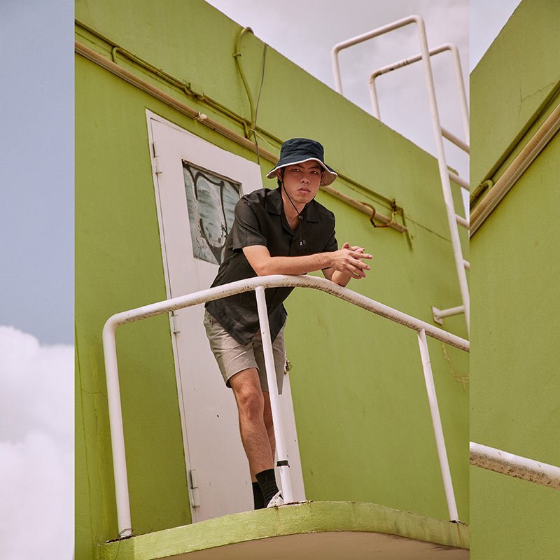 Mr.779 เสื้อเชิ้ตทรงฮาวายผู้ชาย Linen Hawaii Shirt สีดำ - Image 3