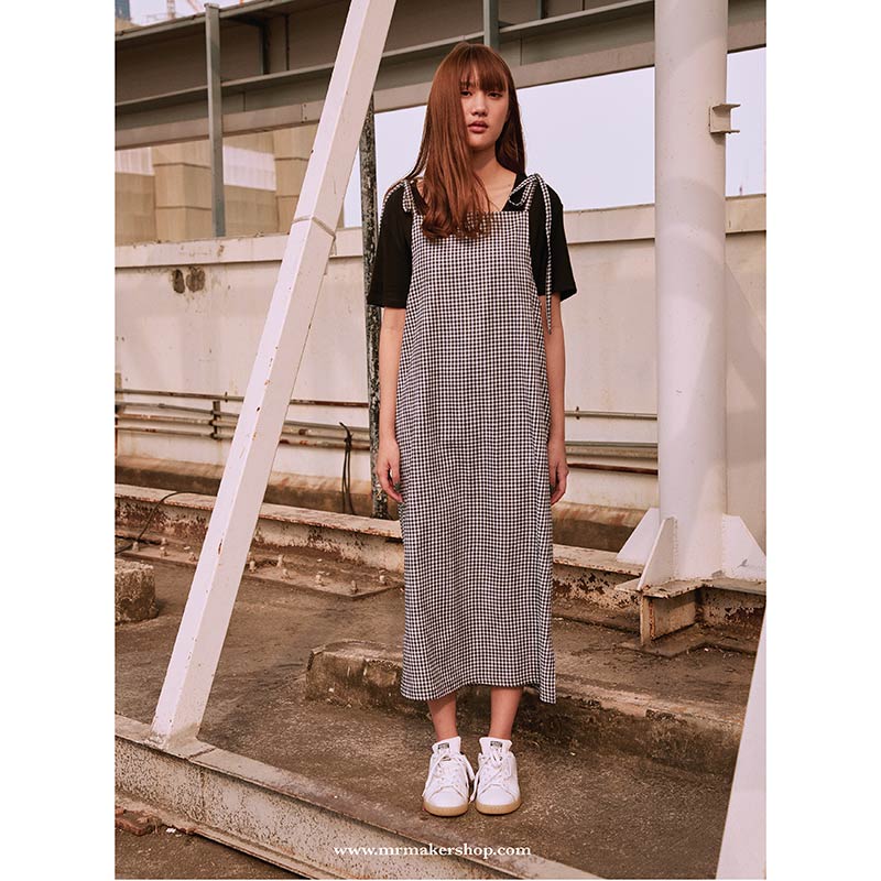 YDR-001 ชุดเดรสผูกไหล่ ลายตาราง Overall Dress สีขาวดำ - Image 3