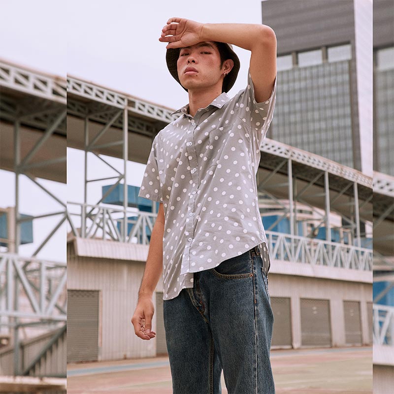 Mr.757 เสื้อเชิ้ตผู้ชายแขนสั้น ลายจุด Polka Dot สีเทาอ่อน - Image 6