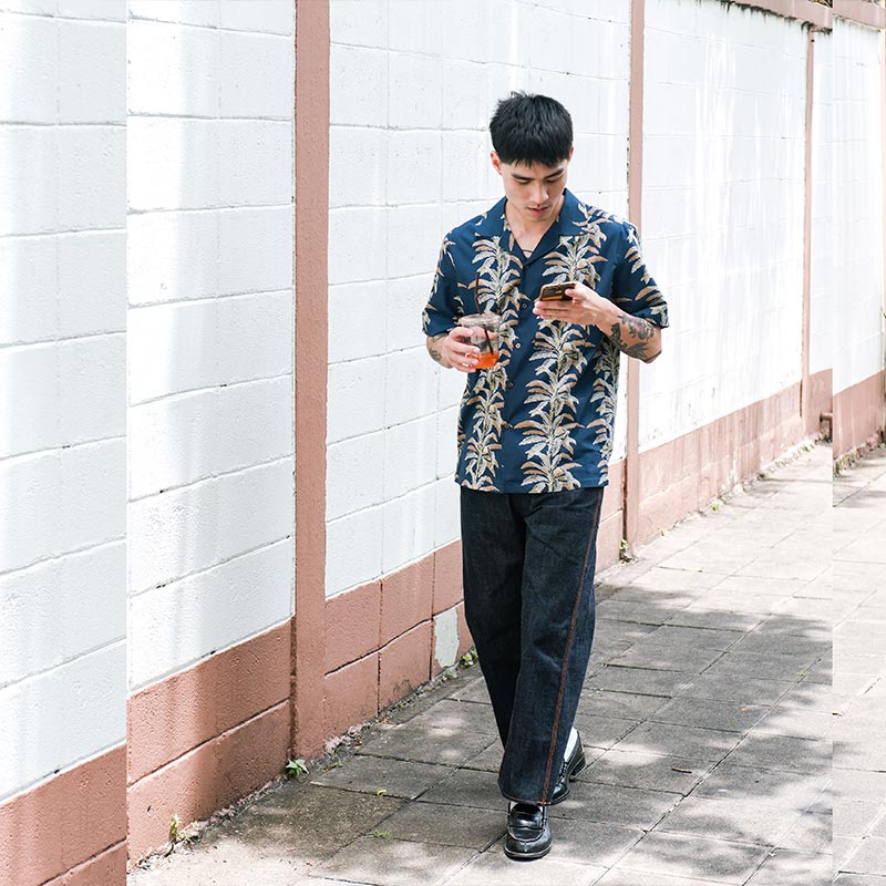 Mr.811 เสื้อเชิ้ตทรงฮาวายผู้ชาย ลาย Hawaii Shirt สีน้ำเงิน - Image 2