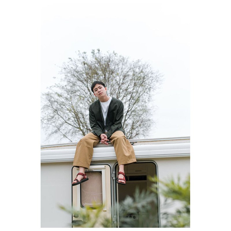 Mr.909 เสื้อแจ็คเก็ตแขนยาว Baseball Jacket สี Dark Green - Image 3